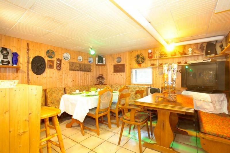 Private Rooms Relax Leoni  Hanovra Exterior foto
